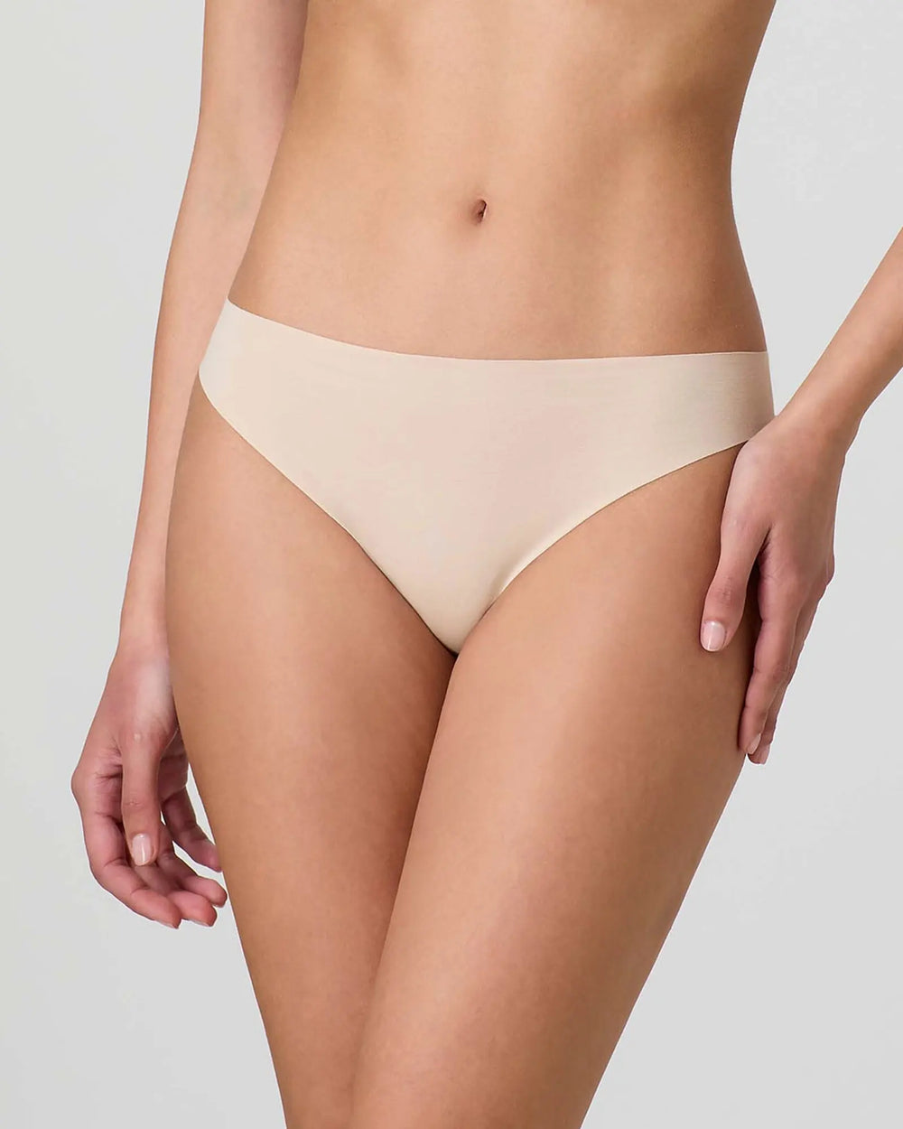 Brasiliana Senza Cuciture Taglio Laser – Jadea 8001