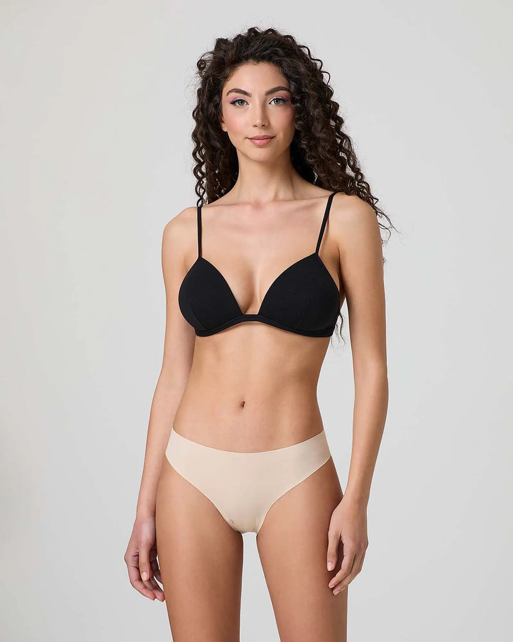 Slip Senza Cuciture Donna Taglio Laser – Jadea 8000