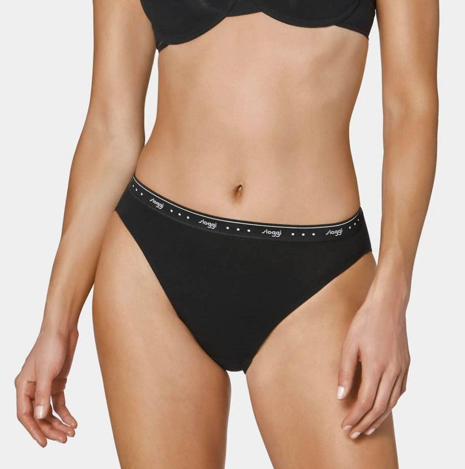 Sloggi 100 Tai - 2 Slip da donna in cotone alti e sgambati con elastico esterno - bianco o nero