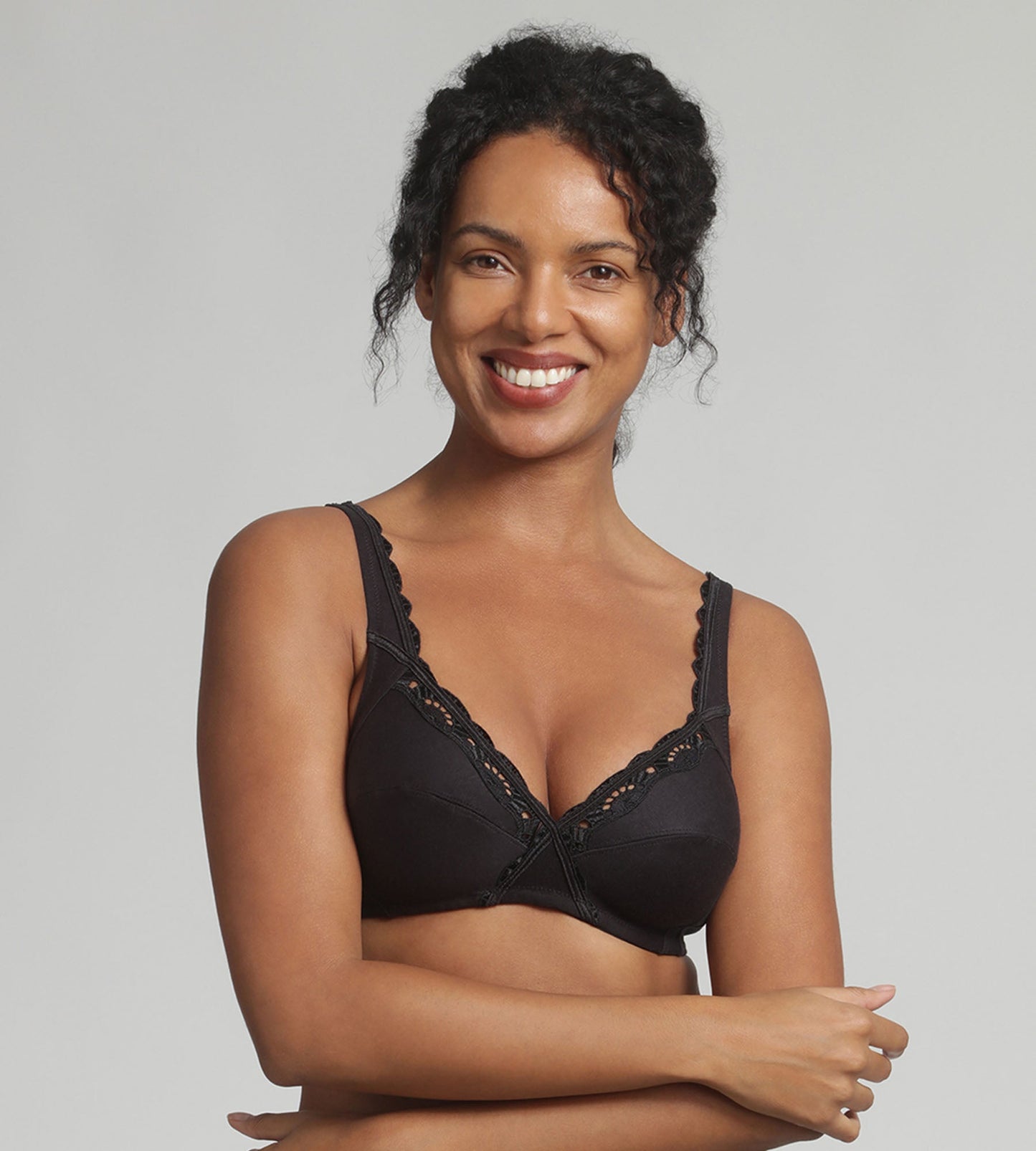 Reggiseno Senza Ferretto Playtex Cotton Support 6695 – Filo di Scozia Criss Cross | Bianco e Nero